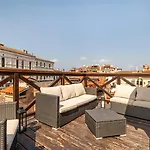 Comecasa 3 Min Walk From San Marco With Beautiful Roof Terrace 베니스