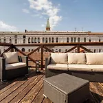 Comecasa 3 Min Walk From San Marco With Beautiful Roof Terrace 베니스