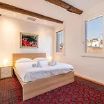 Comecasa 3 Min Walk From San Marco With Beautiful Roof Terrace 베니스