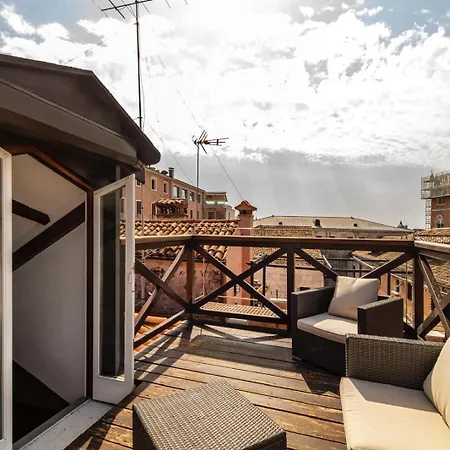 Comecasa 3 Min Walk From San Marco With Beautiful Roof Terrace * 베니스