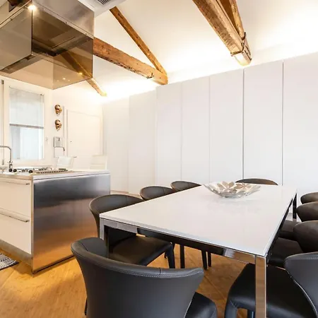 Comecasa 3 Min Walk From San Marco With Beautiful Roof Terrace * 베니스
