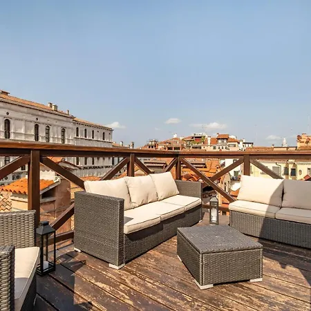 Comecasa 3 Min Walk From San Marco With Beautiful Roof Terrace Veneza