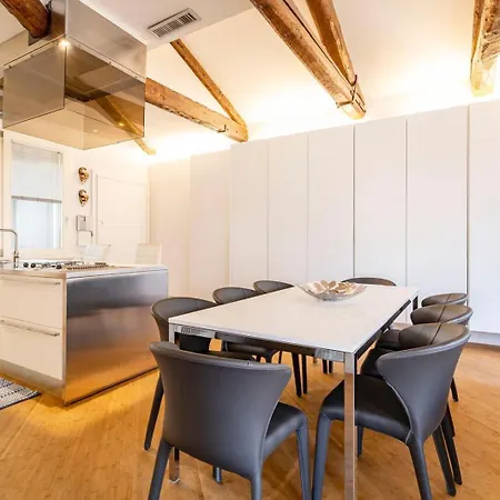 Comecasa 3 Min Walk From San Marco With Beautiful Roof Terrace * Veneza